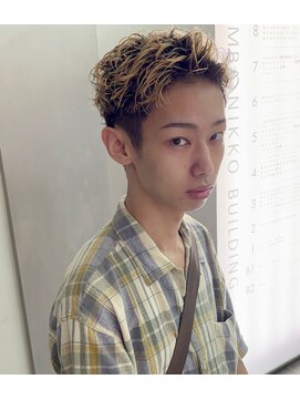 アッド バイ ケーツー(add by K-two) 刈り上げスパイキーショート