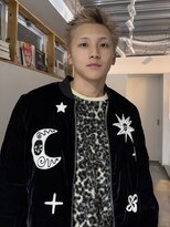 PARKiiiNG 心斎橋　ブリーチ/ダブルカラー/パーマ/メンズ【パーキング】&nbsp;刈り上げセンターパート