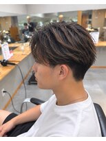ノーマ(no-ma)&nbsp;【センターパート】直毛・毛流れが出にくい方に