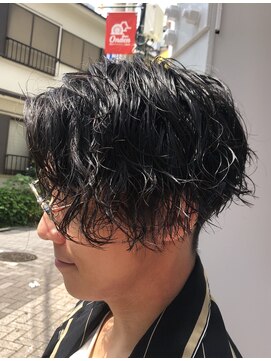 フィフス(fifth) スパイラルパーマ ツイストスパイラル センターパート