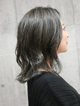 オーキッドバイヘアー(OrchiD.byhair) 極細ハイライト/寒色グレージュカラー/大人のカジュアルスタイル