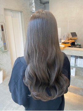 ジーナ 船橋(Zina) オトナ女子ツヤ髪アッシュカラーふんわりミディシースルーバング