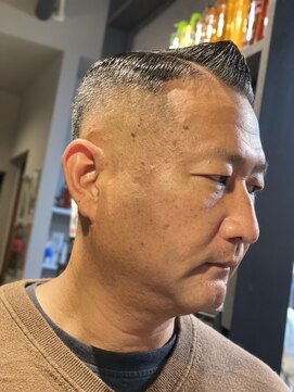 バーバー スタジオ ラフテル(Barber Studio RAFTEL) パートスタイル
