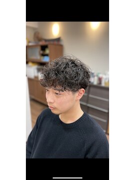 ヘアアンドライフ ゴースリー(HAIR&LIFE GO 3) ☆スパイラルパーマでウザマッシュ☆