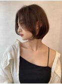 長めの上品なショートボブ