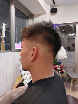 レーベ(Lowe) スタイリング簡単きっちりフェード風ベリショート