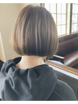 ダスティ穂高店 切りっぱなしボブ_内巻きボブ_ブリーチ無