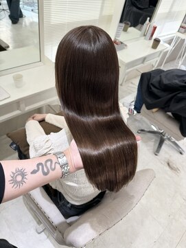 コア 梅田茶屋町店(Core) 髪質改善×酸性縮毛矯正×美髪カラー 【core 茶屋町】