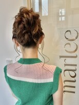 マーリー(marlee)&nbsp;ルーズなお団子スタイル