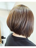 ストレート前下がりボブ
