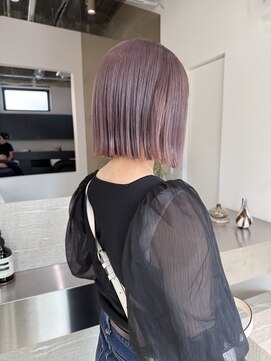 ステン(sten) パープルグレージュ切りっぱなしボブカット