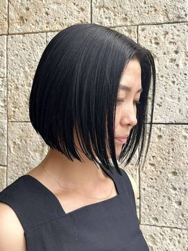 ヴォアソルヂェ オリエンタル(Voasorte ORIENTAL) 【VoasorteORIENTAL】黒髪×パツッとボブ