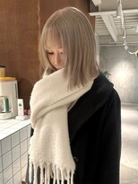 ミュー(miμ)&nbsp;レイヤーボブとミルクティーベージュ