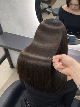 ユニー(uniii) 【uniii】髪質改善ULTOWA/艶感カラー