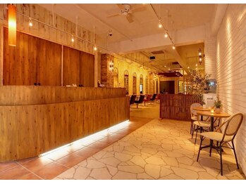 ボンドストーリー 那覇おもろまち店(Bond Story)の写真/東海No.1の技術と空間を沖縄で体感できるリゾートサロン