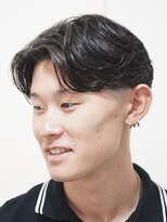 メリケンバーバーショップ コウベ(MERICAN BARBERSHOP KOBE)&nbsp;メンズカットバーバースタイルセンターパート1