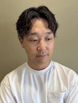 ザメンバイリオス(THE MEN. BY LIOS)&nbsp;センターパート無造作パーマ