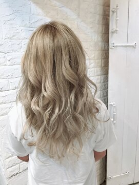 ウーロス(uros.) 夏☆ホワイトカラー