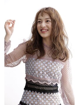 ルクール(Le Coeur) 解放的なリラックス感と抜け感たっぷりロング