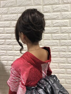 スタジオカラー(Studio Color) 夜会巻き