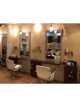 LOOPでは1人1人の悩みと丁寧に向き合い施術します！アットホームな隠れ家サロン☆お得なクーポン多数有♪