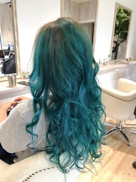 カナロア(KANALOA) KANALOA☆外国人風ターコイズブルーバレイヤージュ