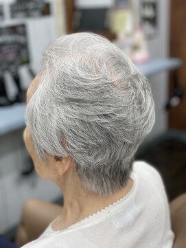 ラックフィールド 姫路別所店(Luck Field) ふんわりグレーヘア