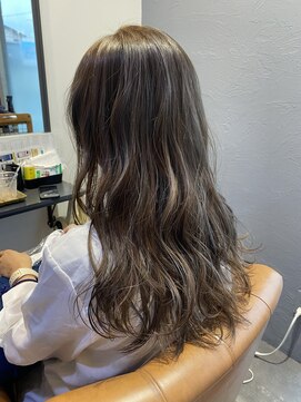 スーリール 九産大前店(Sourire) [ハイライト]グレージュカラー☆ブリーチ履歴有り
