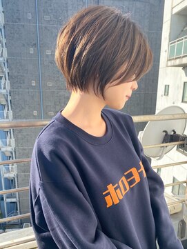 ロンドブルーム 天神大名店(Lond Bloom) 韓国マッシュショート　センターパート　レイヤーカット