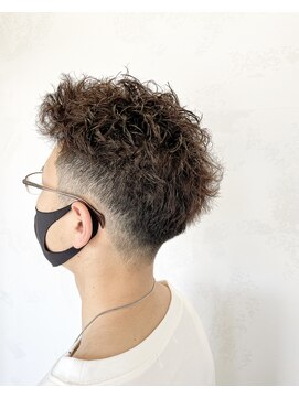 トレイル(Trail) 刈り上げツイストショート