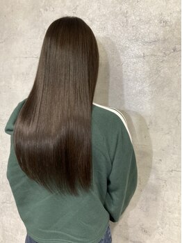 BL ブロッサム 高坂店(BL Blossom)の写真/話題の“髪質改善トリートメント”取扱い！髪の内部から補修し、潤いたっぷりのツヤ美髮へ導きます♪