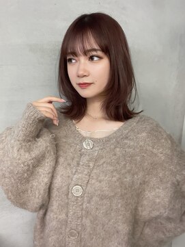 インビテーション(invitation) ミディアムレイヤー ナチュラルレイヤー 顔周りカット