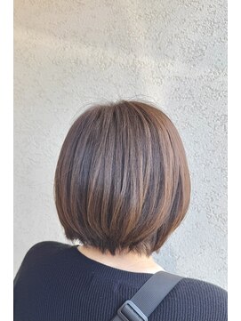 カーサ(Casa by JLB) 【CASA.sae】ベージュ×ショートボブ