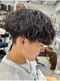 緩め波巻きスパイラルパーマシャドウパーマメンズマッシュウルフ