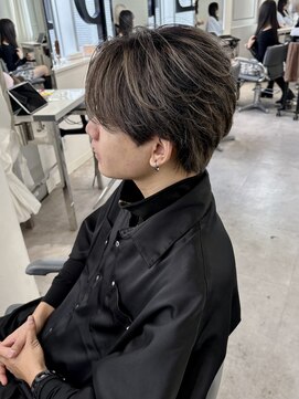 ユーフォリア 渋谷グランデ(Euphoria SHIBUYA GRANDE) ハイライトグレージュ　センターパート　MOMO