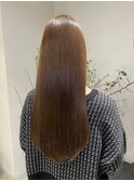 グレージュ切りっぱなしボブ前髪ありミニボブミルクティベージュ