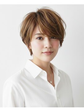 レウナ 外苑前(Reuna) 【30代40代50代】カットで決まる大人可愛いマッシュショート
