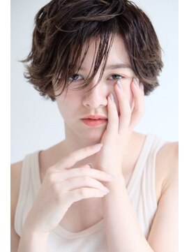 ラレイ(Lalei) 【lalei】ブランジュ×ワンサイドショート【ささき】