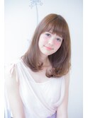 ラベンダーベージュ前髪無造作パーマオリーブ