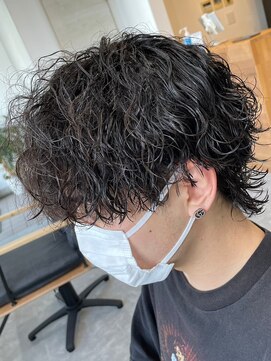 フゥ 宇都宮(FeU) 波巻きパーマツイストスパイラルパーマメンズマッシュパーマ