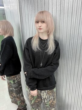 キバ(kva) ▽□□▽ウルフカット×ハイトーン