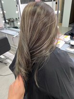 キング(K!ng)&nbsp;縮毛矯正髪質改善ハイライトレイヤーカット枚方美容室エクステ