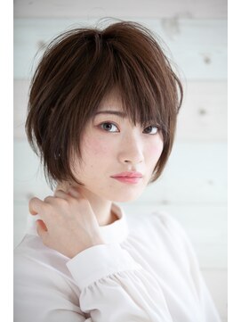 エクラ 宝塚逆瀬川(e'clat) 軽さのある大人ショート