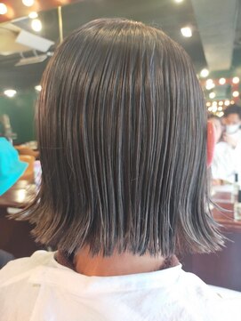 プレゼンスセタガヤ(PRESENCE SETAGAYA) ショート/ミディアム/ダークアッシュ/ハーブカラー