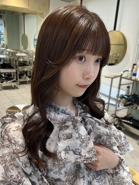 ティア(Tia.) (韓国風/くびれヘア/縮毛矯正/前髪/サイドバング/小顔)