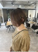20代30代大人可愛い小顔ボブ前下がりショートハイライト