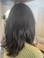 ベロ(BELO)&nbsp;レイヤーカット×暗髪アッシュ