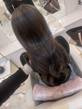 シャルム バイ アローズ 久留米店(CHARM BY AROSE) 20代30代40代大人可愛い耳かけナチュラルアッシュストレートロブ