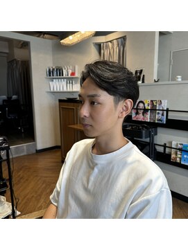 ハイル(KHAIR) 毛流れセンターパート/【檜谷】