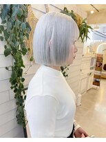 エイム(AiM)&nbsp;White